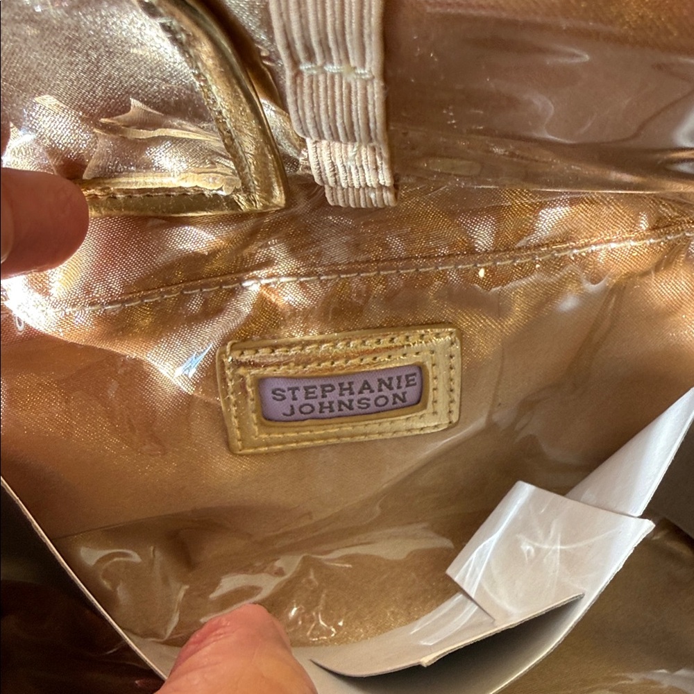 Stephanie Johnson Cosmetics bag with hair clip and Facial mask. - Picture 6 of 6